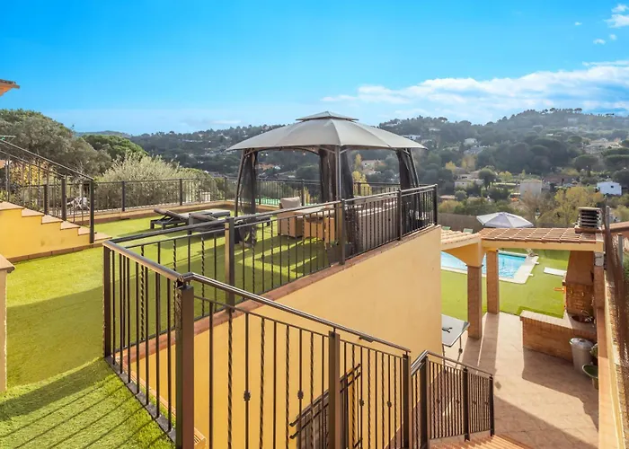 Luz Lloret Con Piscina