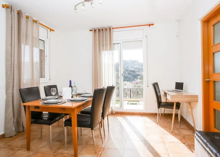 Luz Lloret Con Piscina