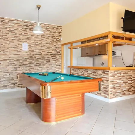 Luz Lloret Con Piscina Льорет-де-Мар