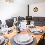 Luz Lloret Con Piscina يوريت دي مار