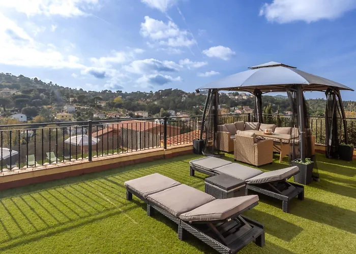 Luz Lloret Con Piscina *