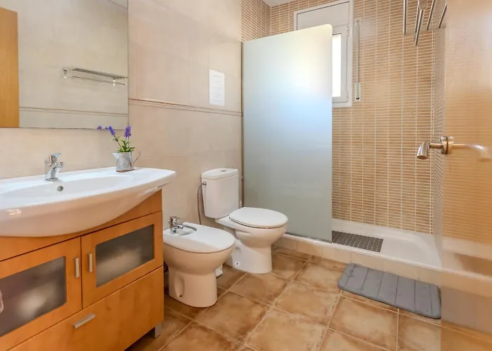 Luz Lloret Con Piscina